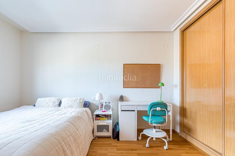 Foto 596e9ade-ec4b-409c-8655-b4129ee48932. Casa aparellada amb calefacció aparcament piscina a Loeches