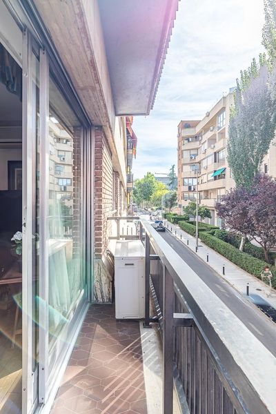 Foto dbfda1b4-9e0b-42da-bebd-0771257dbdd7. Pis amb calefacció aparcament a Ciudad Jardín Madrid