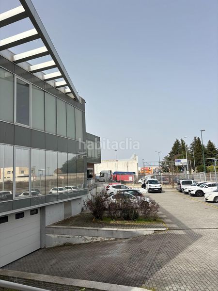 Foto 0a701f38-825d-404a-8ded-a1820625e7e6. Edificio en Trobajo del camino