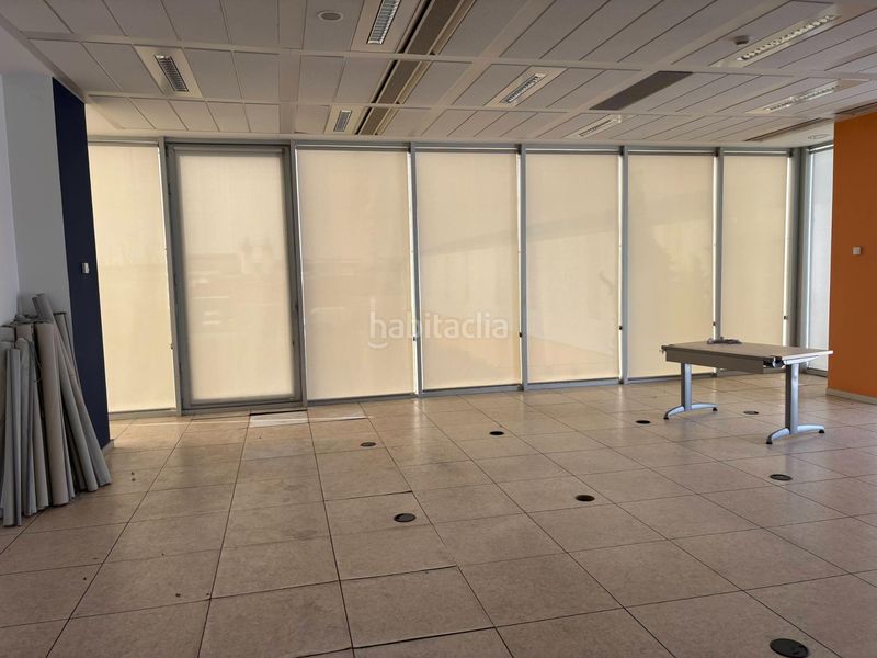Foto 6df9f4e3-7ff3-438b-a814-64dc708cd8b6. Edificio en Trobajo del camino