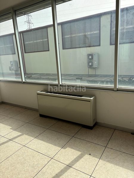Foto d2f23702-4247-476d-9e09-4e2590a67abf. Edificio en Trobajo del camino