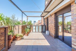 Rent Penthouse  Calle capitan blanco argibay. Ático de diseño con gran terraza y vistas panorámicas en capitán