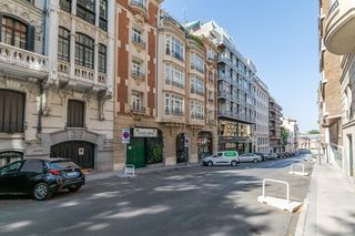 Rent Apartment  Calle casado del alisal