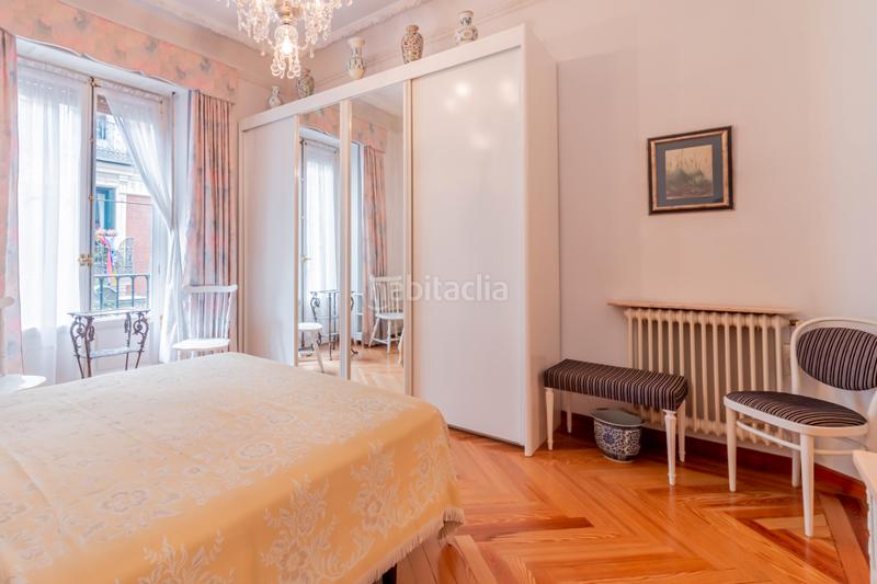 Foto 7ea9e5e2-bbbe-49a5-a4fb-2b3cb05ef370. Appartement avec chauffage dans Sol Madrid