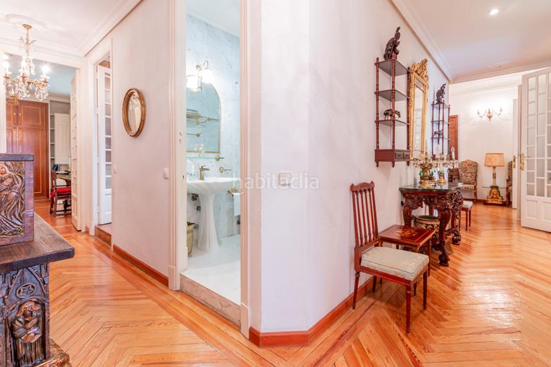 Foto b060c9cc-233f-4312-a610-6f94e69d8184. Appartement avec chauffage dans Sol Madrid