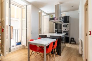 Appartement  C. de alfonso vi, 4. Fantastico piso con vistas a la plaza de la paja