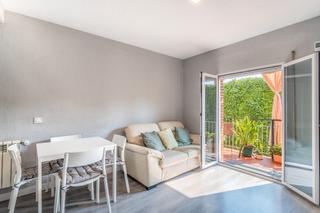 Apartament  Calle de la villa de churriana. Piso