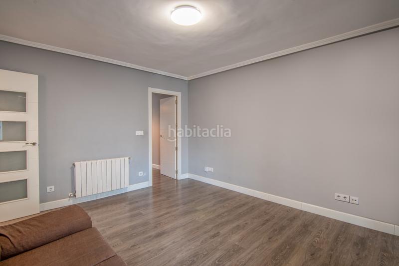 Foto 217ae0c8-5368-4ad3-9b3e-38ffc3fefebb. Apartamento en Aluche Madrid