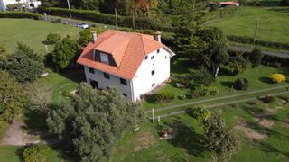 Chalet  Camiño tres castiñeiros, 57. Espectacular chalet con piscina y 6.000m de parcela