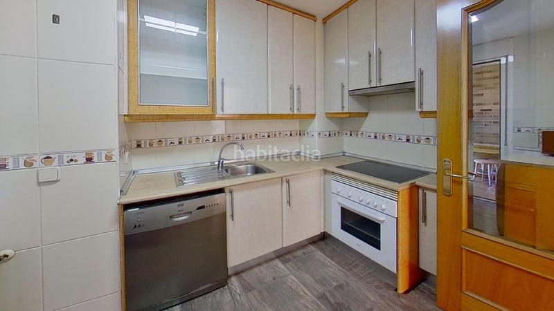 Foto 85559c8c-6b0f-48ef-9aa8-642634d874b5. Location appartement avec parking dans Calle Pinto-San Roque Parla