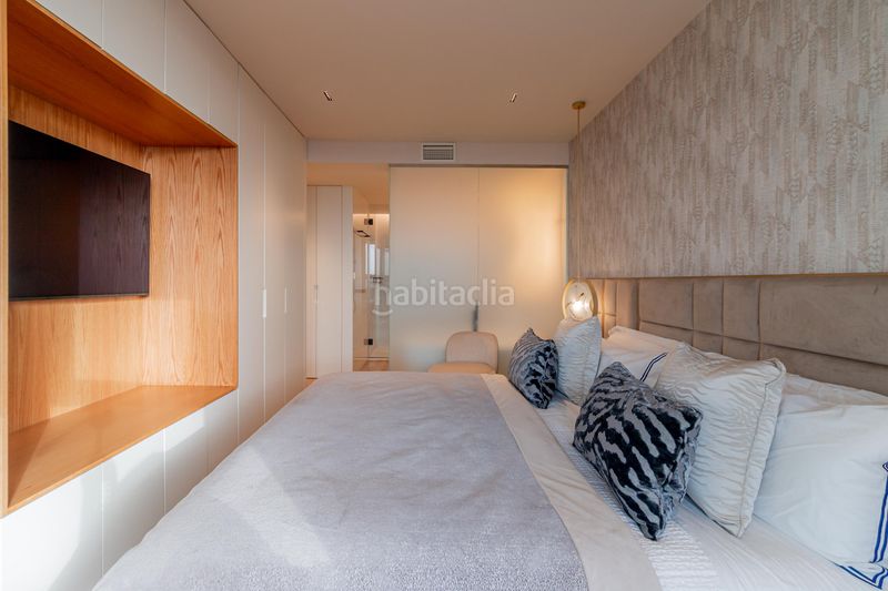 Foto 15327e48-2a3d-4190-916e-f79ad0a4c497. Apartament amb calefacció aparcament piscina a Valdeacederas Madrid