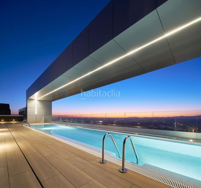 Foto 3779d036-0e59-4c2c-a332-0a4e87440493. Apartament amb calefacció aparcament piscina a Valdeacederas Madrid