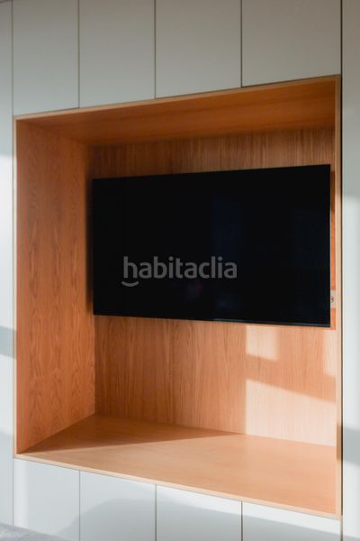 Foto 8c32b86d-1fc3-4896-a04c-020fd2863456. Apartament amb calefacció aparcament piscina a Valdeacederas Madrid