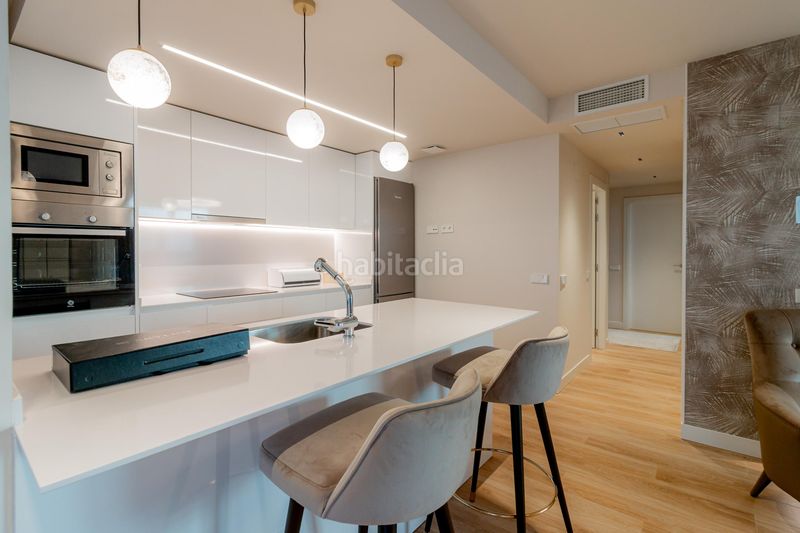 Foto 9c6d5ed7-3322-4042-a3a8-f7ec3b21e4c1. Apartament amb calefacció aparcament piscina a Valdeacederas Madrid