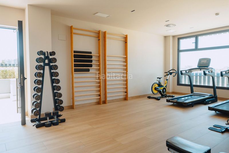 Foto b3b48d32-e566-44d3-b9a0-a4fa66402bc9. Apartament amb calefacció aparcament piscina a Valdeacederas Madrid
