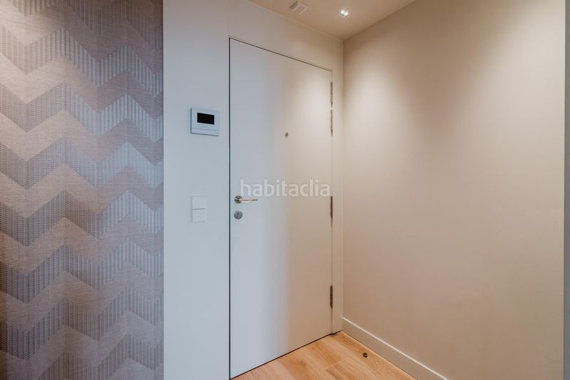 Foto d4c7727c-7956-45d2-9b68-72bf348b32bf. Apartament amb calefacció aparcament piscina a Valdeacederas Madrid