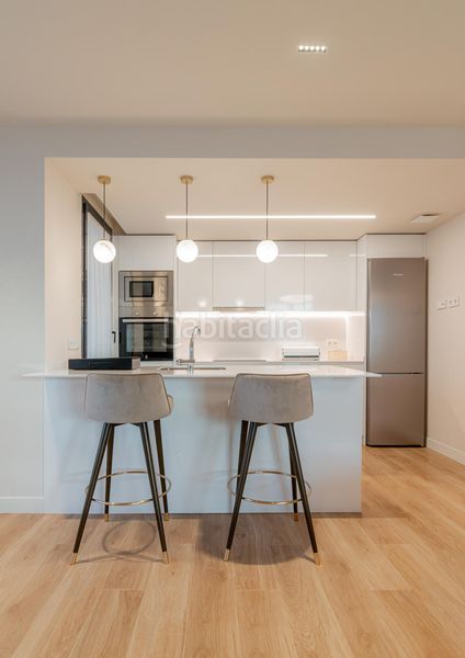 Foto d4f2515e-28e7-4207-a23e-6de54bf91e22. Apartament amb calefacció aparcament piscina a Valdeacederas Madrid