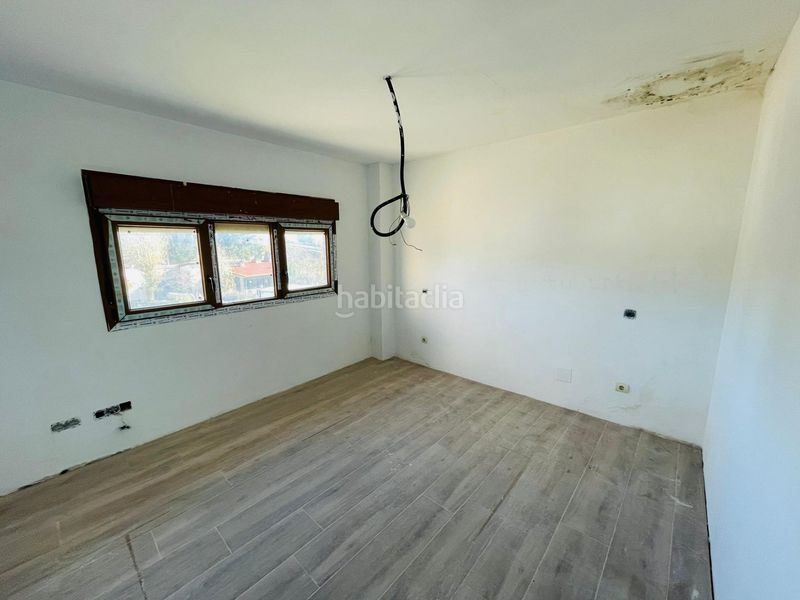 Foto 1b91cb13-a8d1-43d4-8438-175db3375b7a. Casa aparellada amb aparcament a Navalperal de Pinares