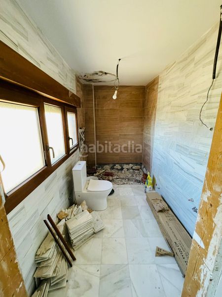 Foto 7c7b7053-6f20-4764-b9e0-7ce4631b858e. Casa aparellada amb aparcament a Navalperal de Pinares