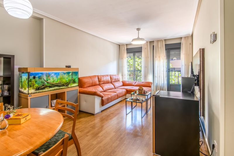 Foto 078c201d-3f38-4699-99e7-eaae5c875d8c. Apartament amb calefacció aparcament piscina a Montecillo Rozas de Madrid (Las)