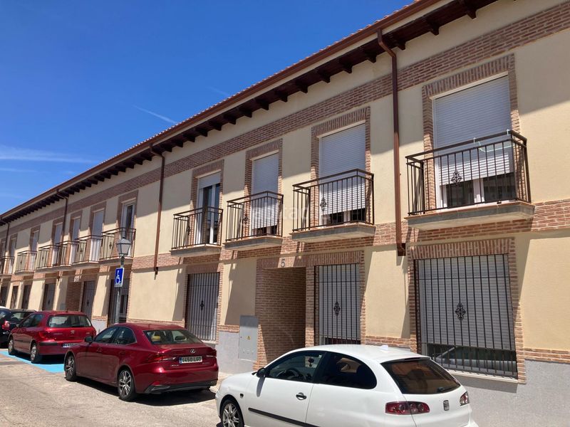 Foto 460b413c-7cc3-4b36-9a74-8bb8d392c77c. Dúplex amb calefacció aparcament a Torrejón de la Calzada