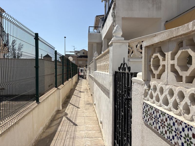 Foto 1cfce9f5-6dd5-44f0-94cc-961116de6d0f. Apartament amb piscina a Aguas Nuevas Torrevieja