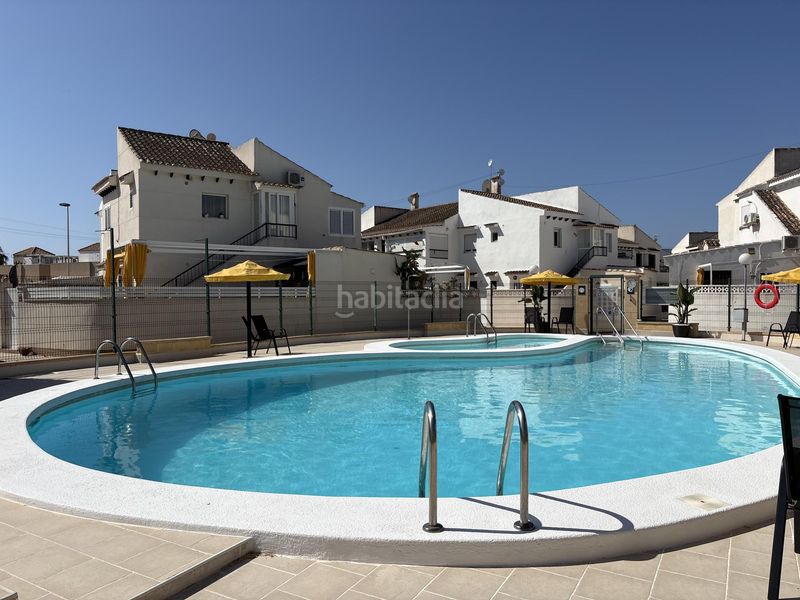 Foto ff227e57-17f6-43a0-9ca0-f06a665517ac. Apartament amb piscina a Aguas Nuevas Torrevieja