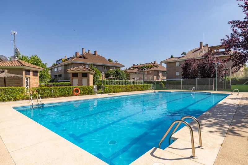 Foto c42ba12e-c12e-472f-ac4e-c860d018e006. Casa adossada amb calefacció aparcament piscina a Madrid