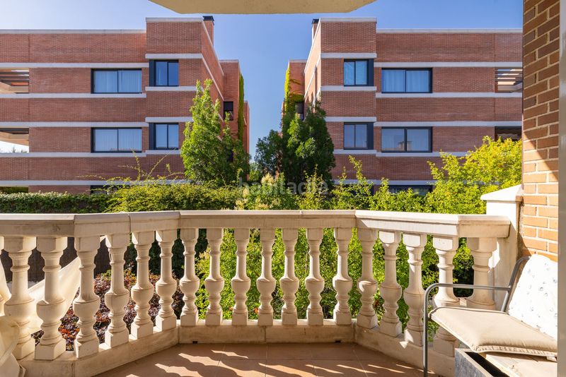 Foto eee821d3-77bd-464a-b109-b7c559a3ca89. Casa adossada amb calefacció aparcament piscina a Madrid