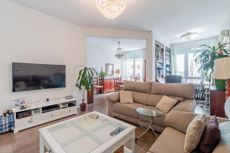 Foto e56c2590-2b34-4042-83c2-17eaa4107359. Apartament amb calefacció a Castillejos-Cuzco Madrid