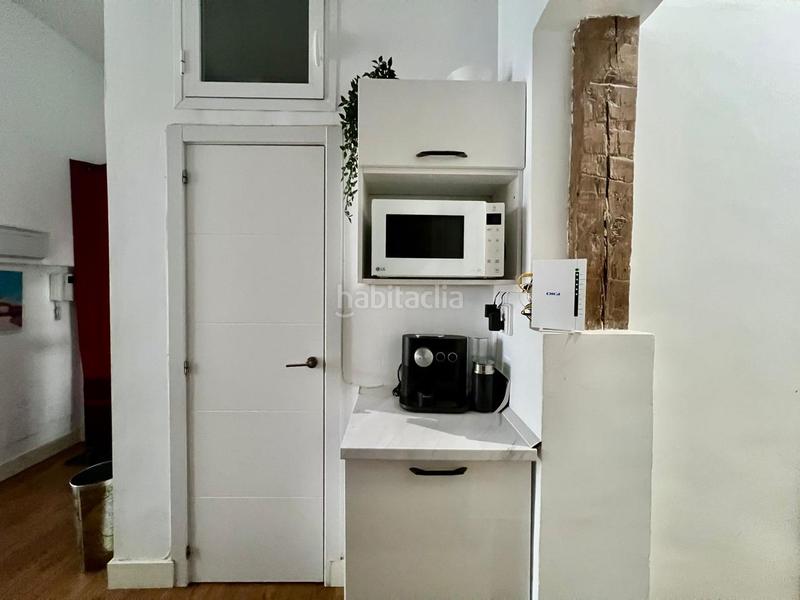 Foto b0906ae7-ed2f-4f4b-9d1c-319f6f82324b. Planta baja piso en venta en calle del castillo, en Madrid