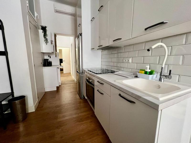 Foto db95c9b7-8caf-4e95-b1df-8f7307a67036. Planta baja piso en venta en calle del castillo, en Madrid