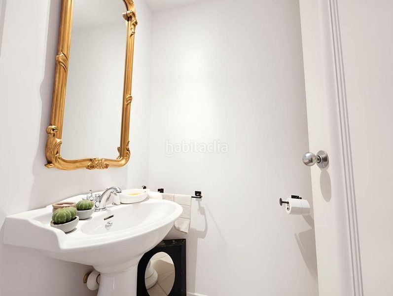 Foto 6f87df4e-fe6e-4b96-8773-0a5577aeecc1. Pis amb aparcament a Vallehermoso Madrid