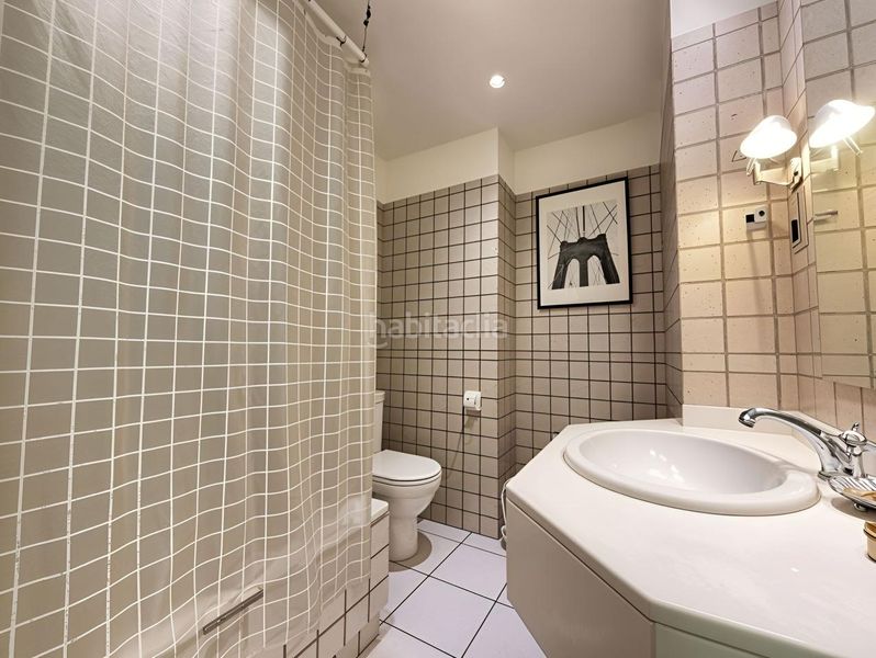 Foto e372fdbf-666c-464e-9804-2a7b4babc719. Pis amb aparcament a Vallehermoso Madrid