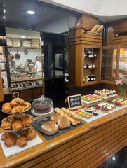 Local Comercial a De Fernández De Los Ríos