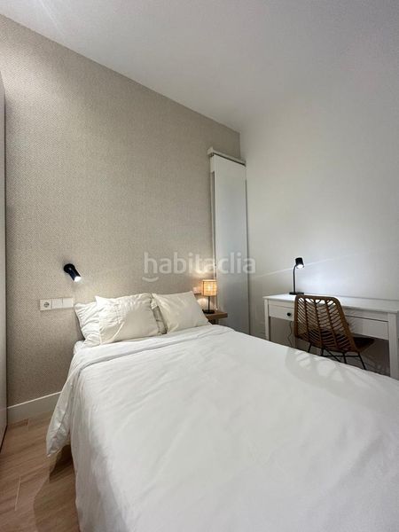 Foto d5711190-d5b8-43fd-9082-ddb6a99bd3b0. Planta baixa a Gaztambide Madrid