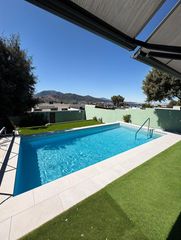 Casa  Avenida venecia. Chalet paredo en venta, avd. venecia, campo de golf los angeles