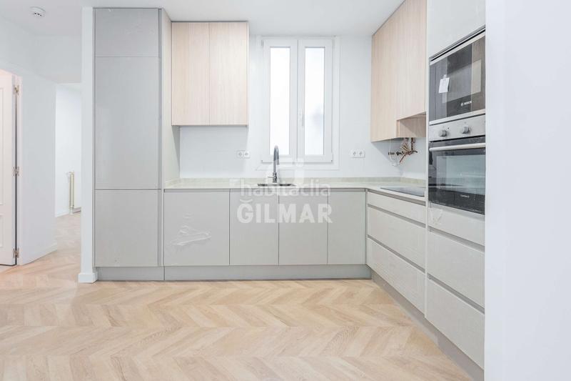 Foto 3cc8c6ab-ed2a-4a8b-bb55-db70593e7140. Pis amb calefacció a Gaztambide Madrid