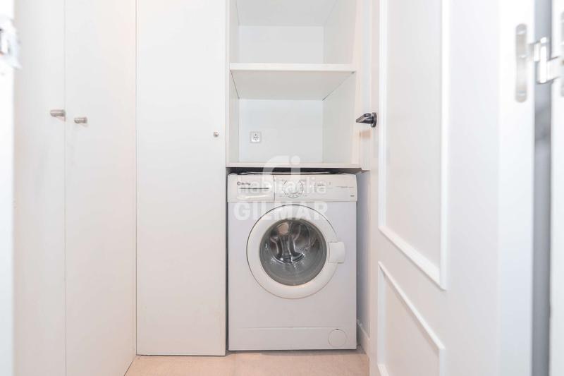 Foto d78a12dd-f206-45ad-8976-d2afce92d96c. Pis amb calefacció a Gaztambide Madrid