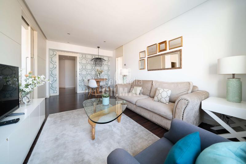 Foto 10c9fee5-d09c-47a9-a0c3-65831d3fc07f. Pis amb calefacció piscina a Recoletos Madrid