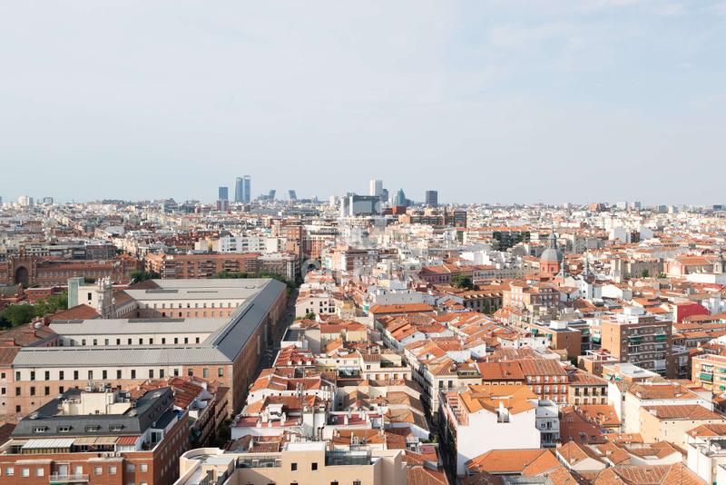 Foto 25b18164-a87f-4825-b2e3-63e7313094fc. Pis amb calefacció piscina a Recoletos Madrid