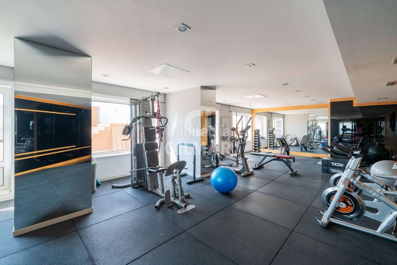 Foto b9563a9f-7782-4d86-865f-112a883e7edc. Pis amb calefacció piscina a Recoletos Madrid