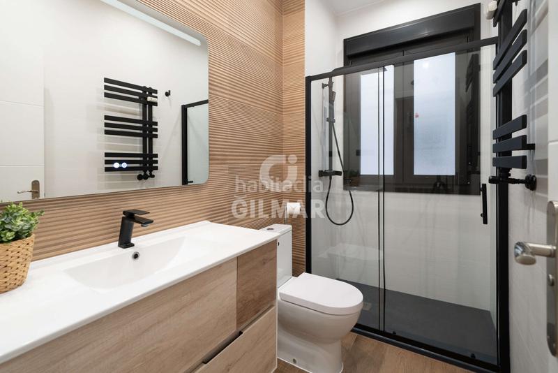 Foto 091cee13-b0db-4a69-b395-f9dec426af76. Etagenwohnung mit heizung in Trafalgar Madrid