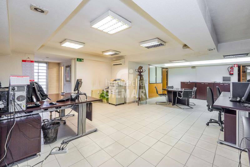 Foto 14d39821-d9c6-48d2-bc85-ff5df72d9771. Oficina  en el prestigioso barrio de almagro, chamberí, . con una superficie de 91 m, esta oficina es ideal para aquellos que en Madrid