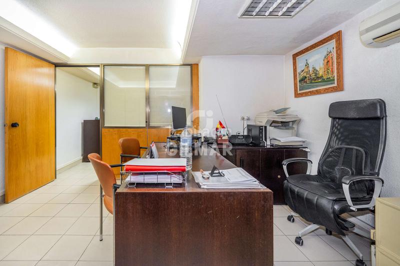 Foto 7904c5f3-182b-436e-93b7-093de2bb7a7d. Oficina  en el prestigioso barrio de almagro, chamberí, . con una superficie de 91 m, esta oficina es ideal para aquellos que en Madrid