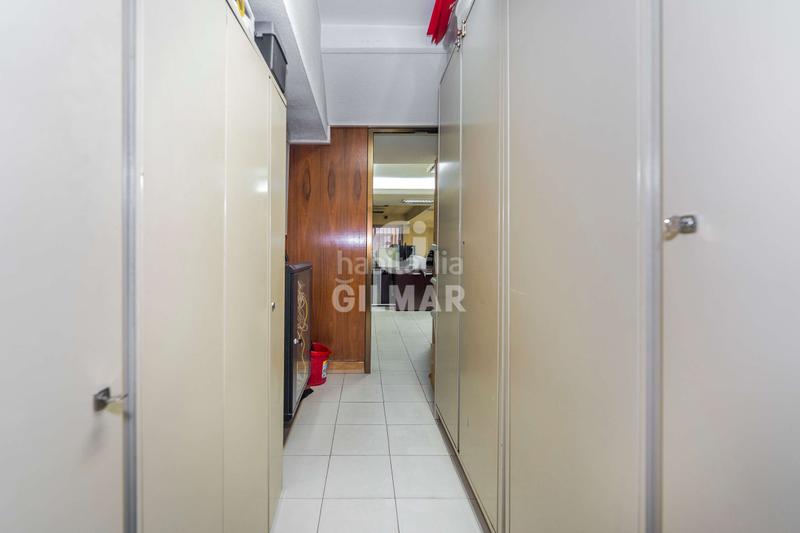 Foto b13fb20a-4e35-4b2d-9606-4a5b4a966530. Oficina  en el prestigioso barrio de almagro, chamberí, . con una superficie de 91 m, esta oficina es ideal para aquellos que en Madrid