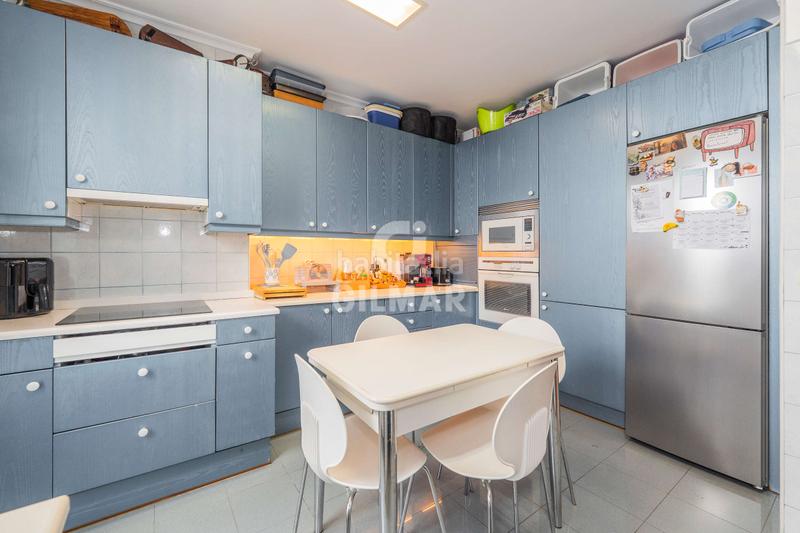 Foto 12cd4e60-b44b-4ce6-aedb-34b06920ed0d. Àtic amb calefacció a Gaztambide Madrid