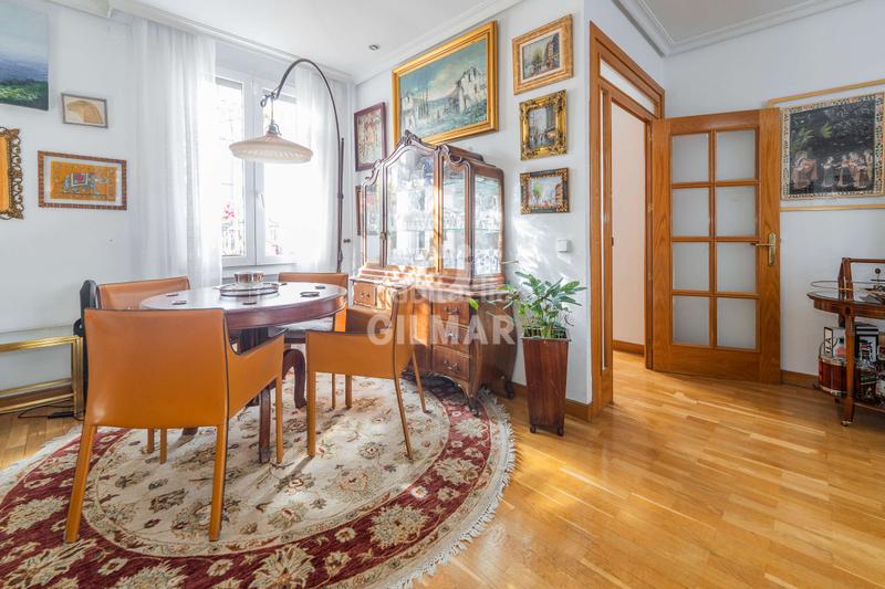 Foto fd9d4071-aa37-4749-99f9-cbb022979c82. Àtic amb calefacció a Gaztambide Madrid