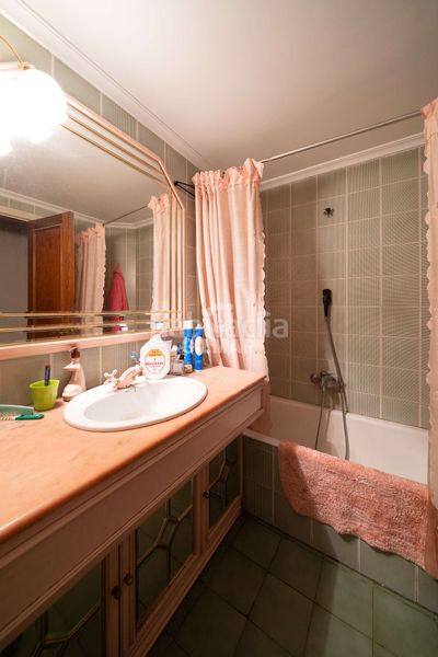 Foto 569fb35b-9590-4108-b119-69a5f8df43a9. Pis amb calefacció aparcament a Almagro Madrid