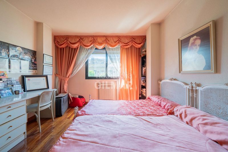 Foto 68ada7f4-9a73-46d8-950b-92a0a42fd582. Pis amb calefacció aparcament a Almagro Madrid